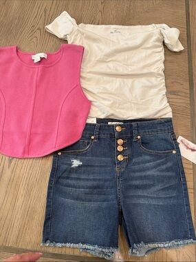Hollister Cream Ruched Off-Shoulder Tie Top